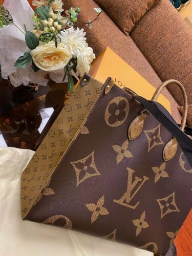 LV Onthego MM photo review