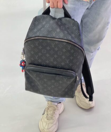 LV Discovery Backpack MM photo review