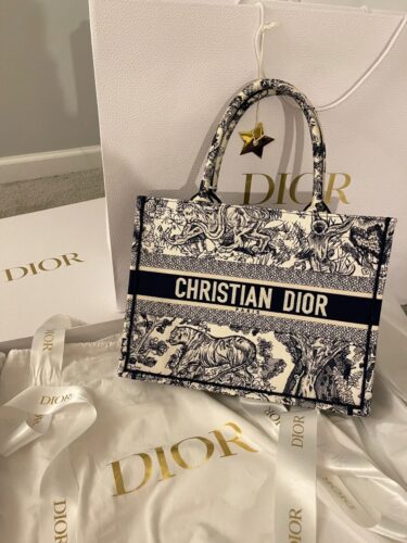 Dior Toile de Jouy Tote Medium photo review