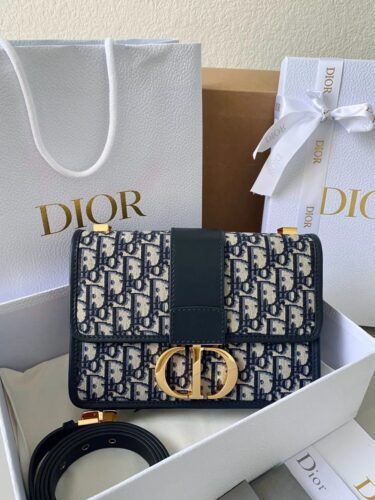 Dior Montaigne 30 photo review