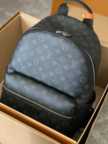 LV Discovery Backpack MM photo review