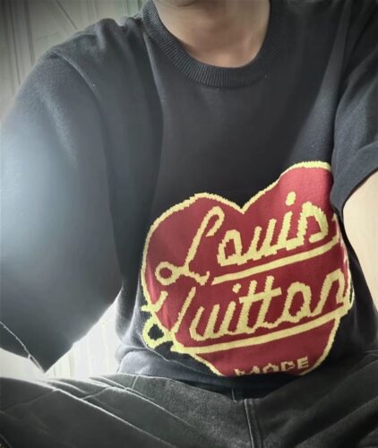 LV Hear Tshirt photo review