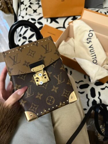 LV Camera Box photo review